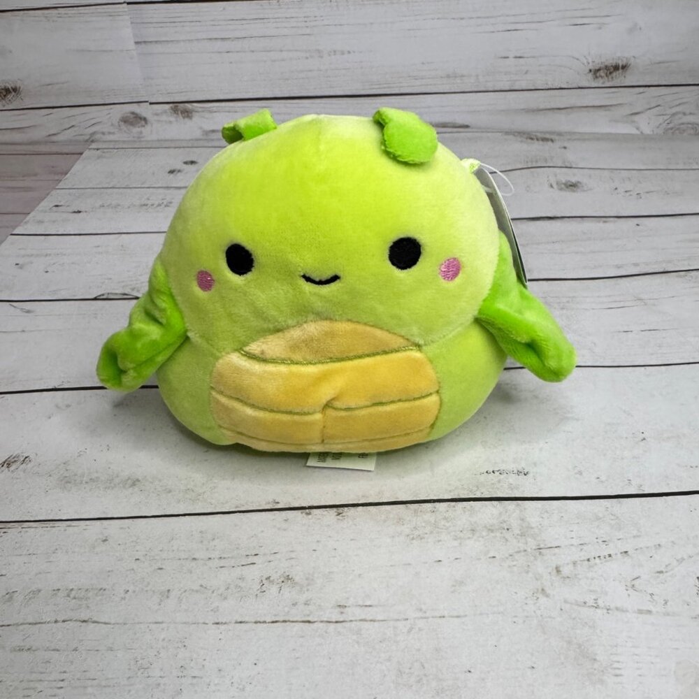Squishmallows Pilar‎ Grasshopper 5" Plush Sassy Squad NWT Kellytoy